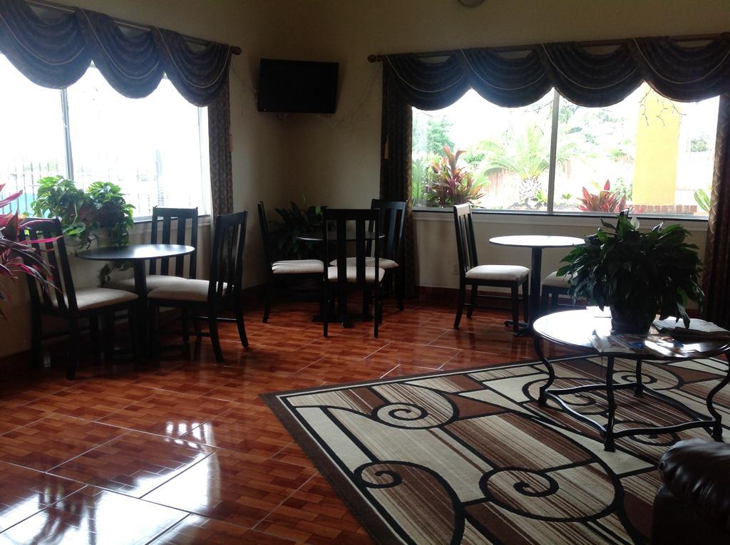 Scottish Inns & Suites Timber Creek, Houston, Tx Barker Buitenkant foto